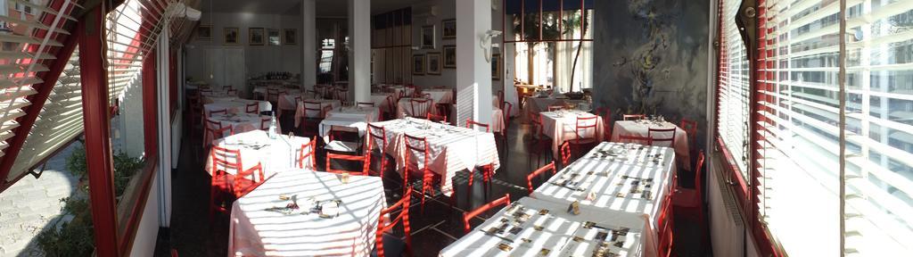Hotel Colibri Finale Ligure Exterior foto